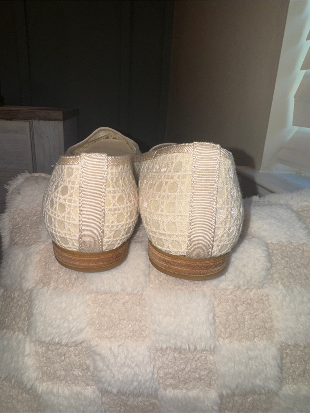 TOMS - Picture 4 of 10